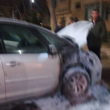 Auto in fiamme a San Giuliano