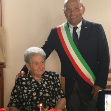San Vito Lo Capo festeggia i 100 anni di Giovanna Morana