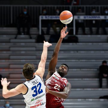 Pallacanestro Trapani: Un mese di stop per Curtis Nwohuocha
