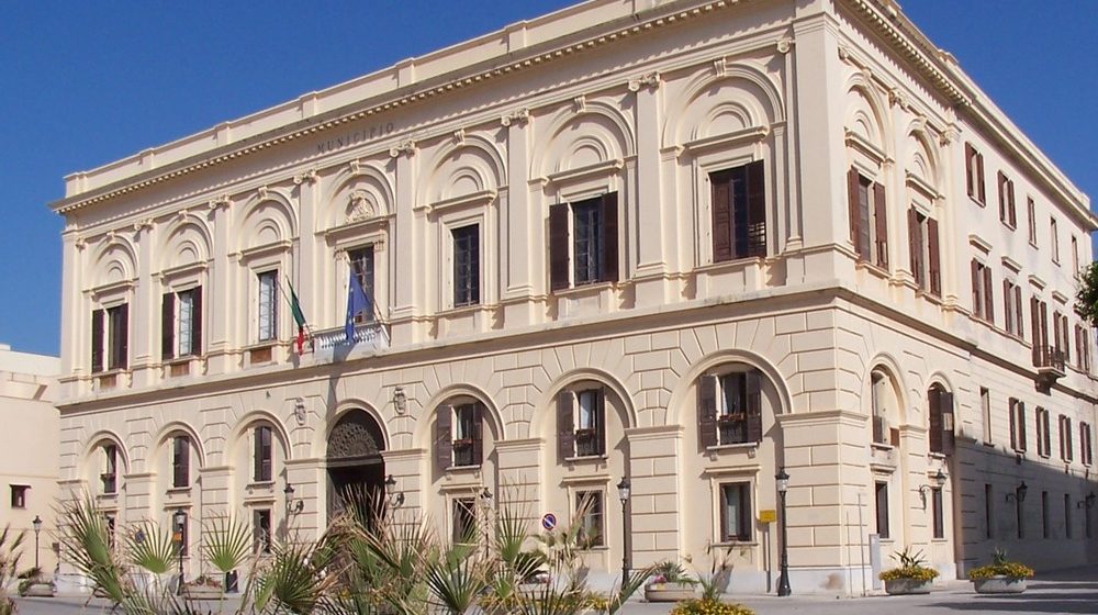 Il diritto all’aborto non puo’ essere chiamato eccesso: la risposta al sindaco Tranchida