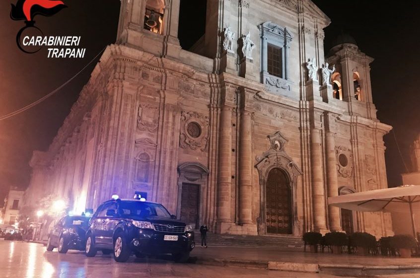 MARSALA: MANOMETTE IL BRACCIALETTO ELETTRONICO ED EVADE DAI DOMICILIARI