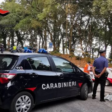 Erice, Prova il circuito di gara a tutta velocità con l’auto privata: ritirata la patente