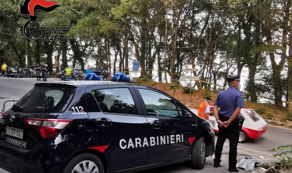 Erice, Prova il circuito di gara a tutta velocità con l’auto privata: ritirata la patente