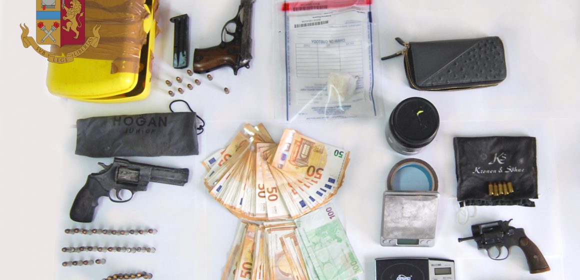 Blitz  a Marsala: sequestrati droga e armi