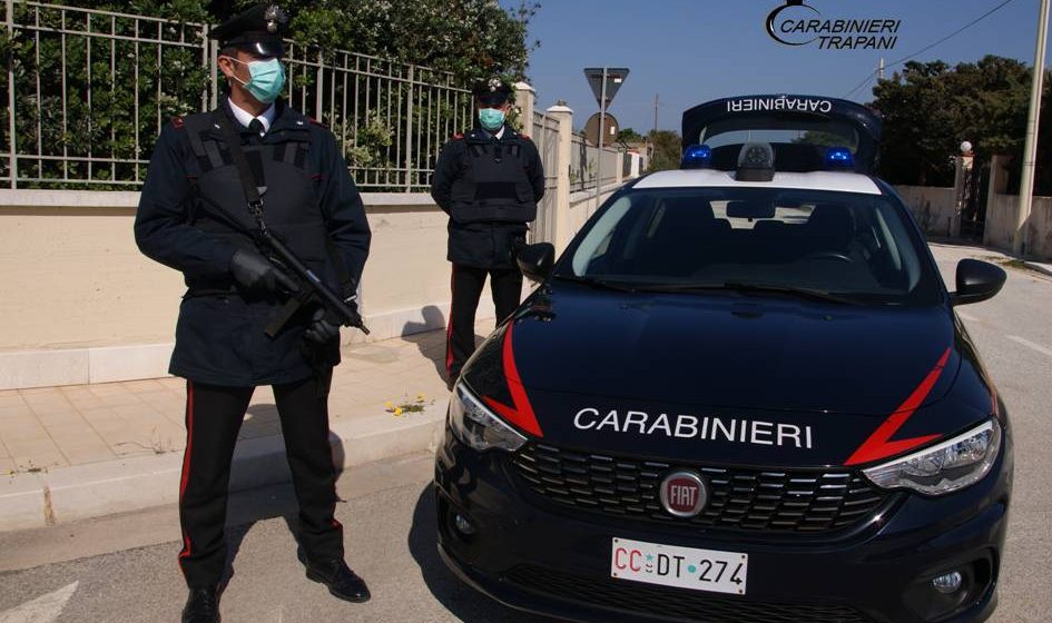 Trapani, maltrattamenti in famiglia ed estorsione: arrestato un 35enne